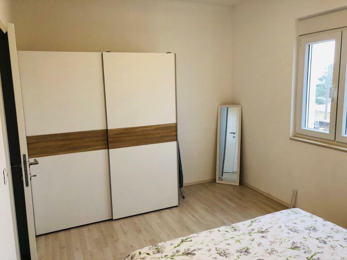Apartman Petar Ražanac المظهر الخارجي الصورة